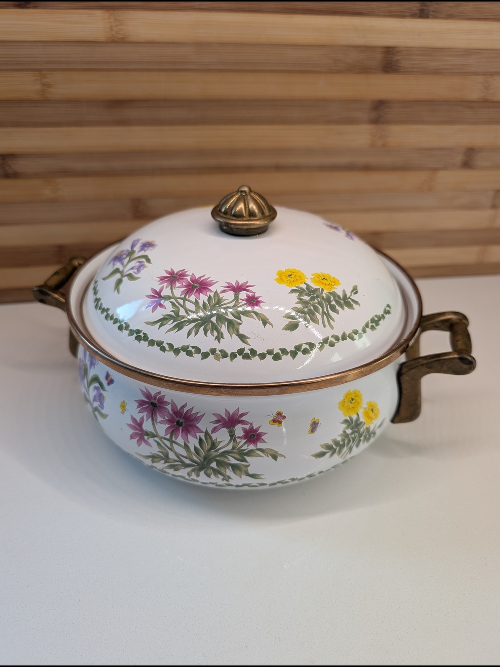 Vintage Lincoware Enamelware Dutch Oven - Wildflower & Ivy - 2.5 QT